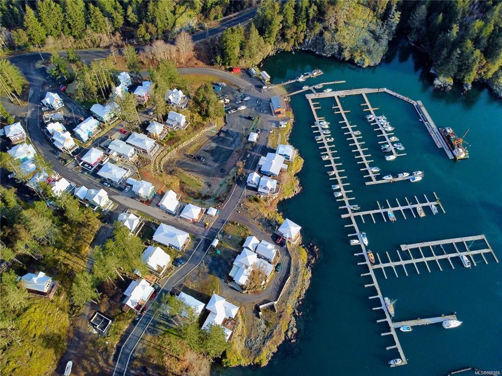 1100 Spirit Bay Rd, 955585, BC,