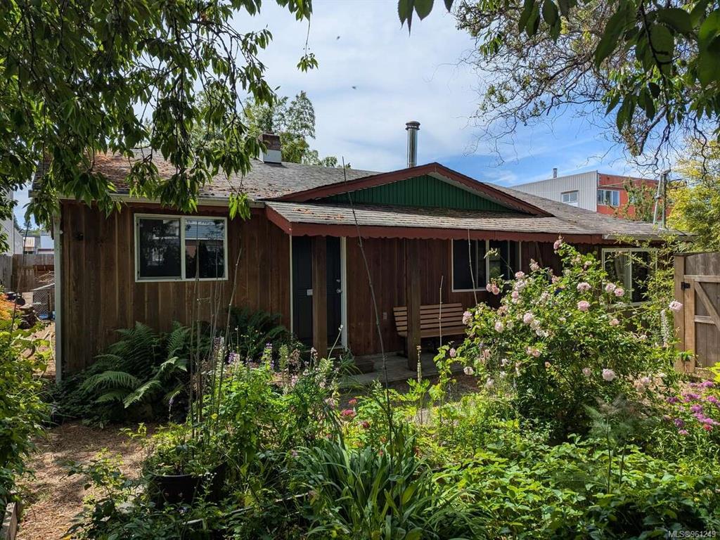 1911 19th Ave, 961249, BC,