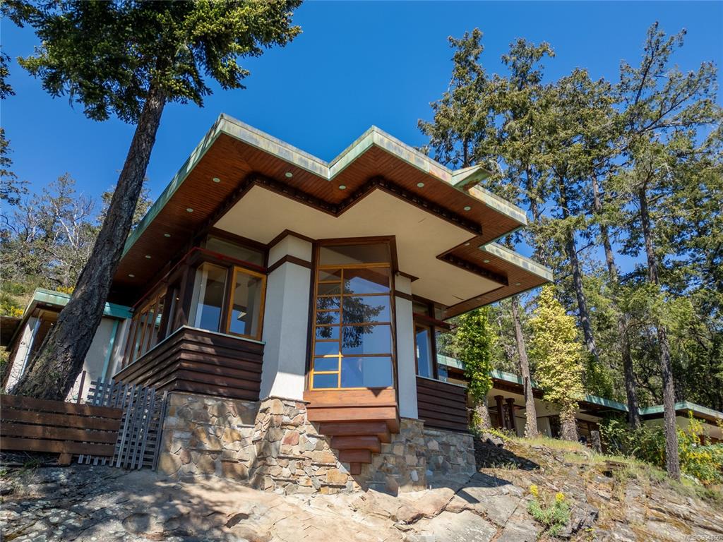 Third View of 3326 Port Washington Rd, Pender Island, BC, V0N 2M1