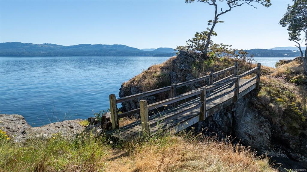 273 Coal Point Lane, 968949, BC,