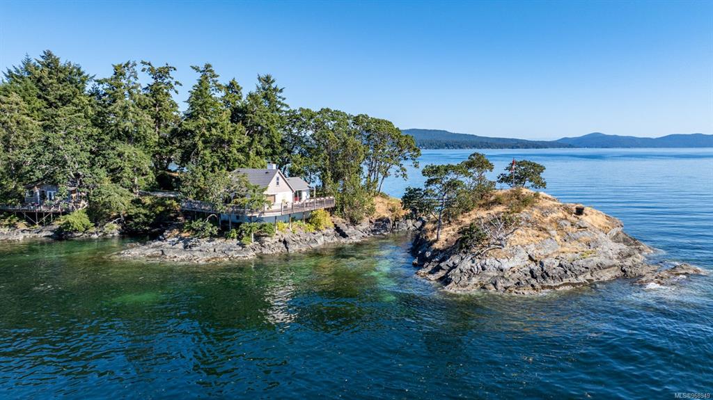Fifth View of 273 Coal Point Lane, North Saanich, BC, V8L 5P1