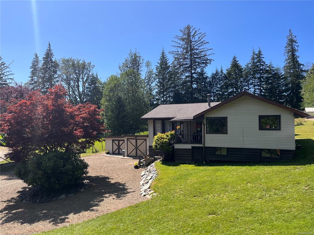 973 Island Hwy, 970298, BC,