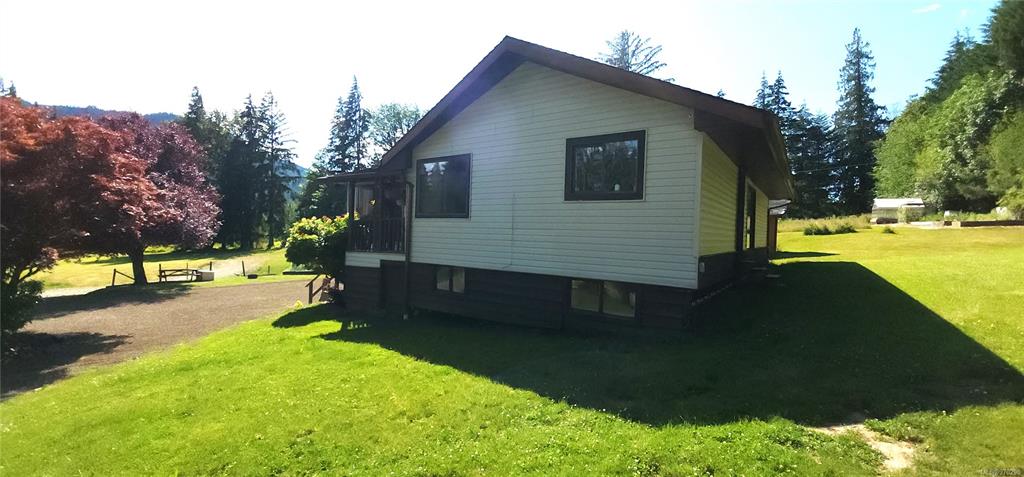 Third View of 973 Island Hwy, Sayward, BC, V0P 1R0