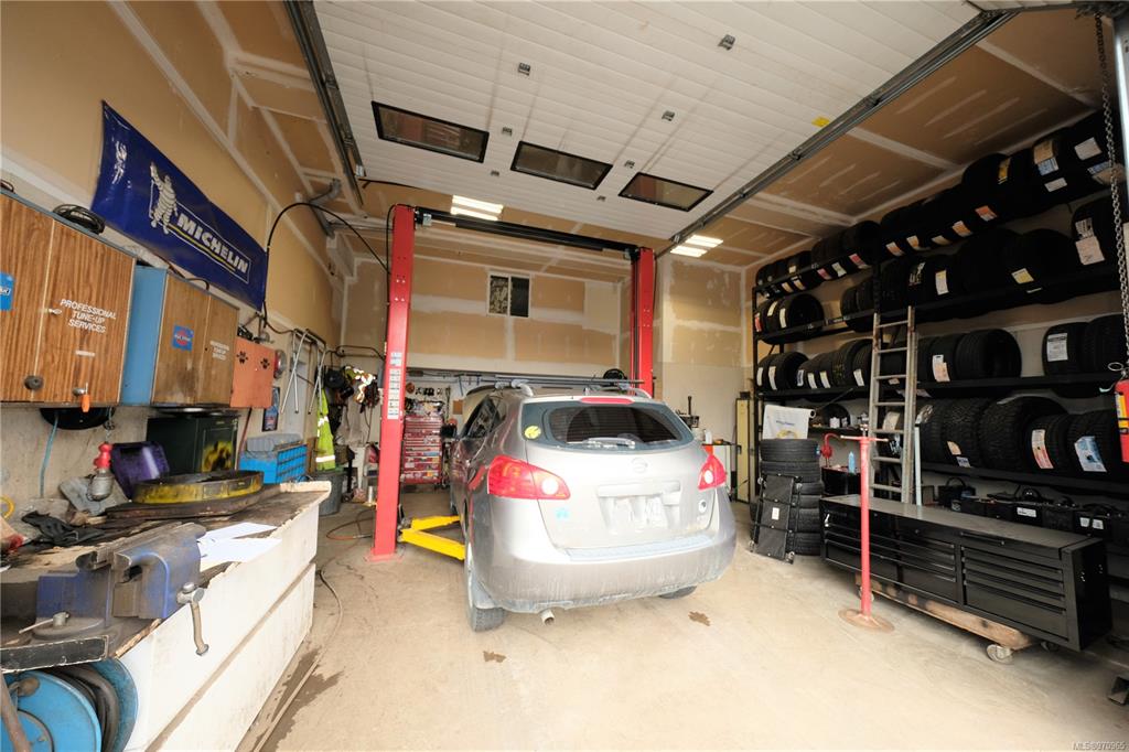 Fifth View of 671 Industrial Way, Tofino, BC, V0R 2Z0