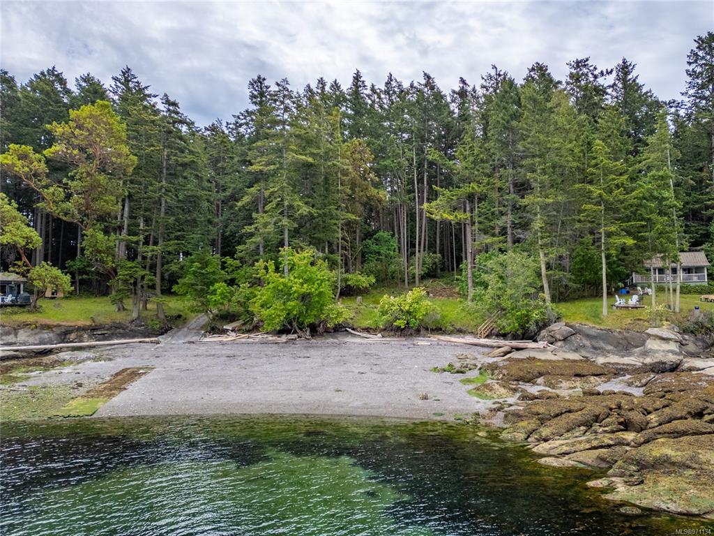 Third View of 723 Tumbo Channel Rd, Saturna Island, BC, V0N 2Y0