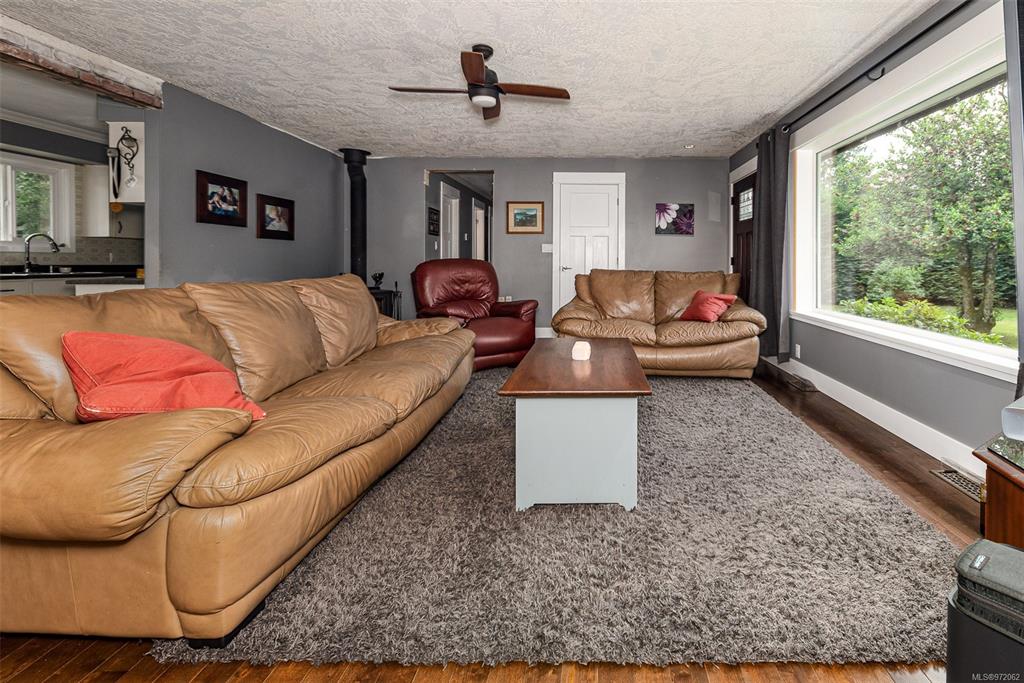 6721 Bell Mckinnon Rd, 972062, BC,