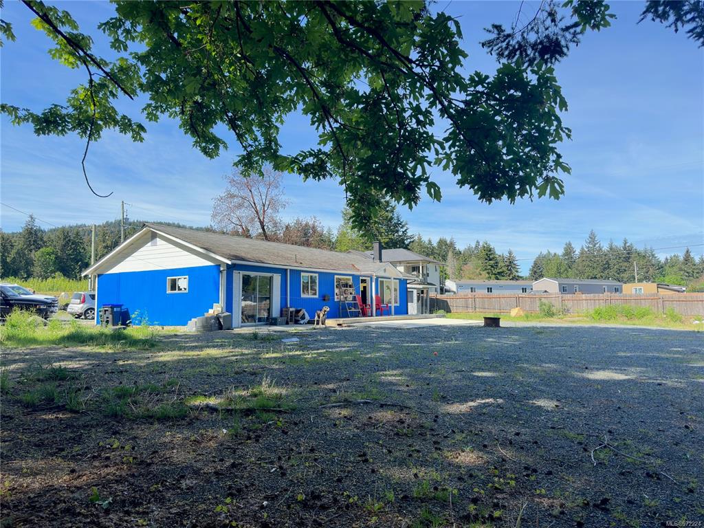 Third View of 7886 Clark Dr, Lantzville, BC, V0R 2H0
