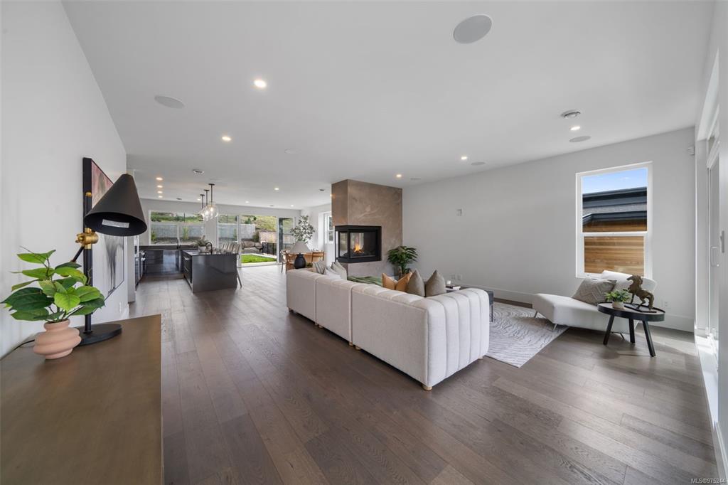 Main View of 1221 Viewtop Rd, Duncan, BC, V9L 0H7