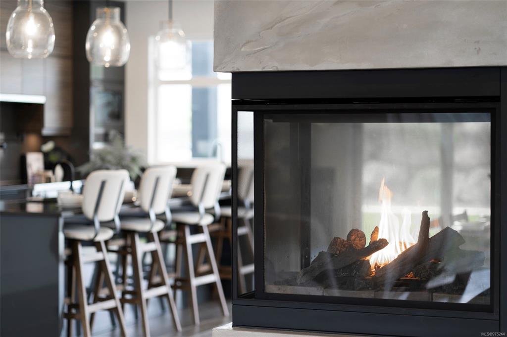 Third View of 1221 Viewtop Rd, Duncan, BC, V9L 0H7