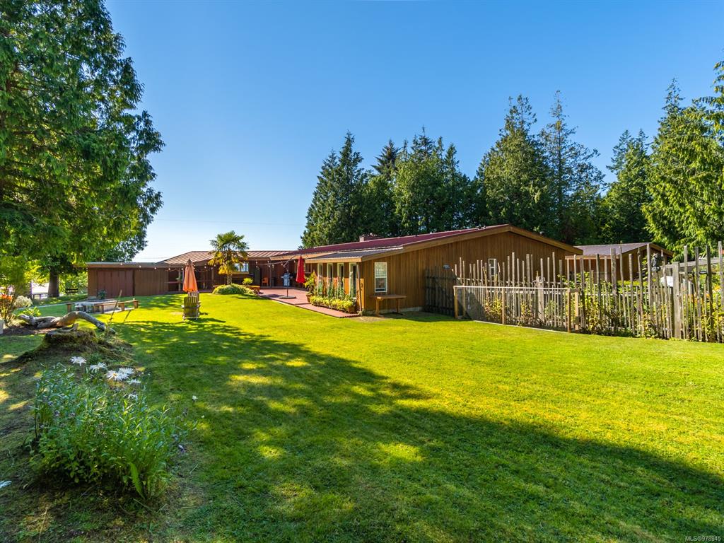 Fourth View of 410 17th Ave, Sointula, BC, V0N 3E0