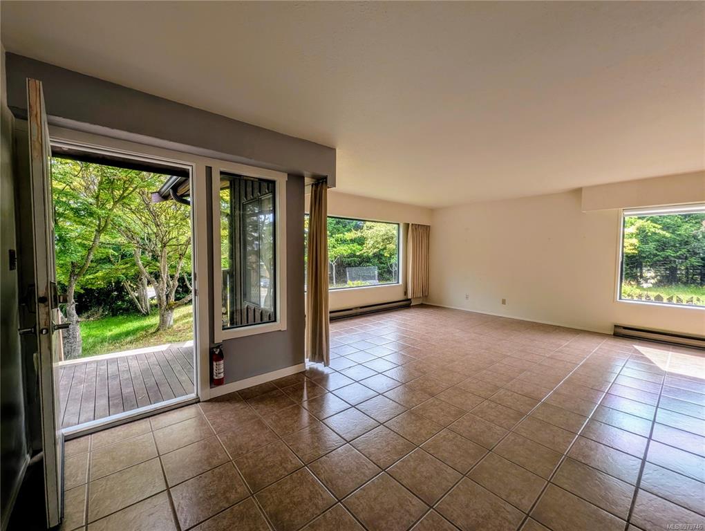 Fourth View of 131 Fer De Lance Rd, Salt Spring, BC, V8K 1B1