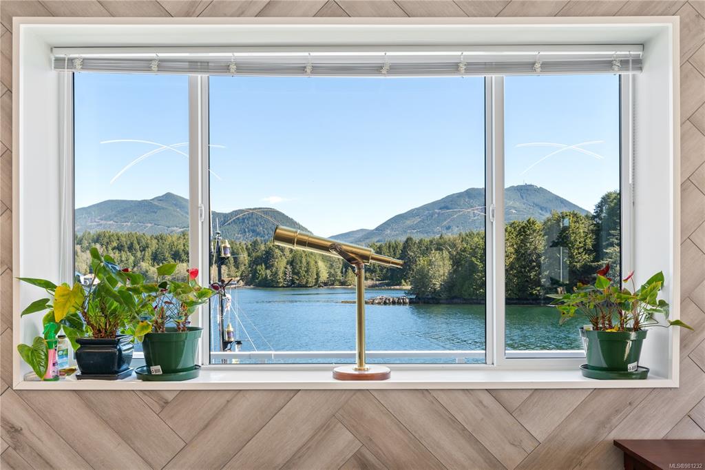 Third View of 2015 Bay St, Ucluelet, BC, V0R 3A0