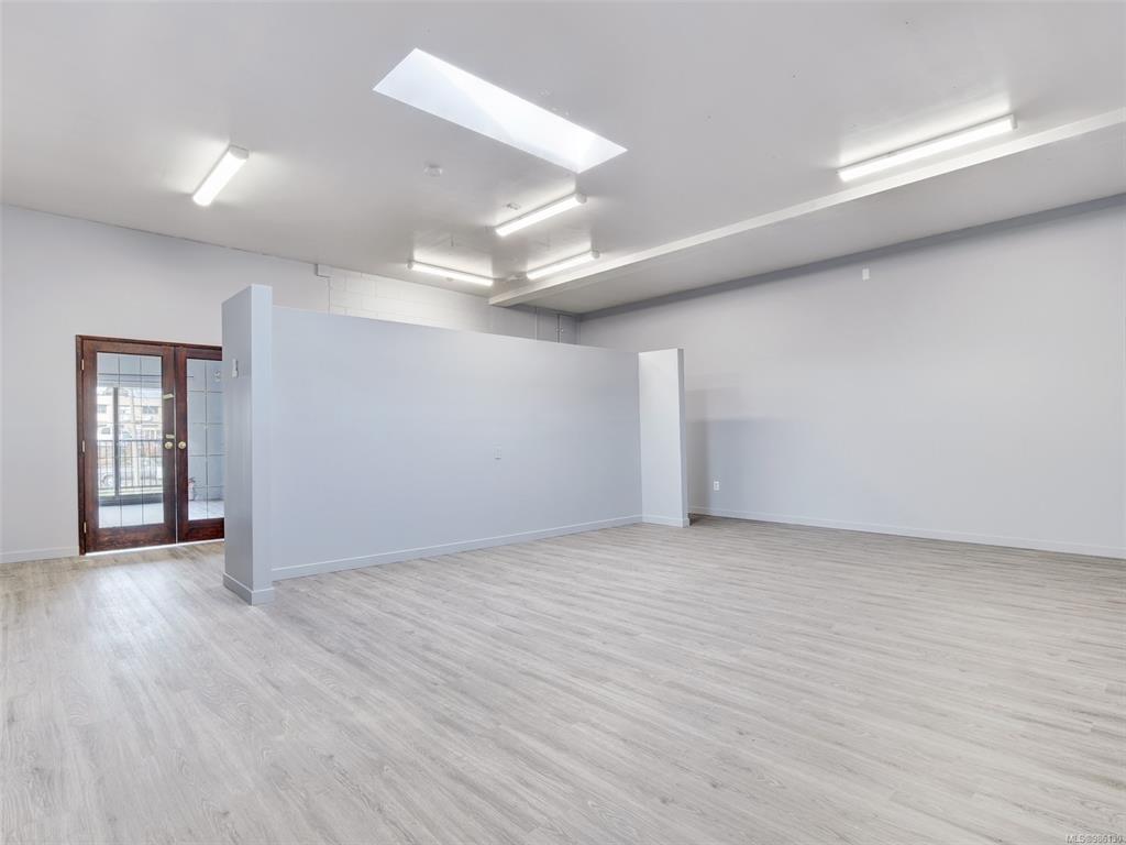 Third View of 3273 Tennyson Ave, Victoria, BC, V8Z 3P4