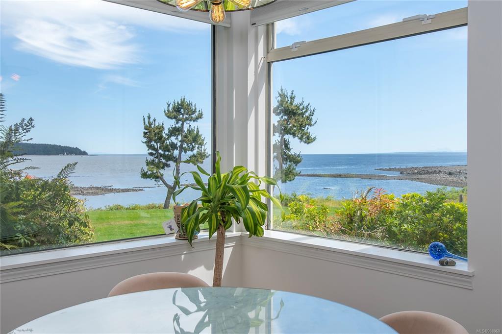 27 Island Hwy S, 988060, BC,