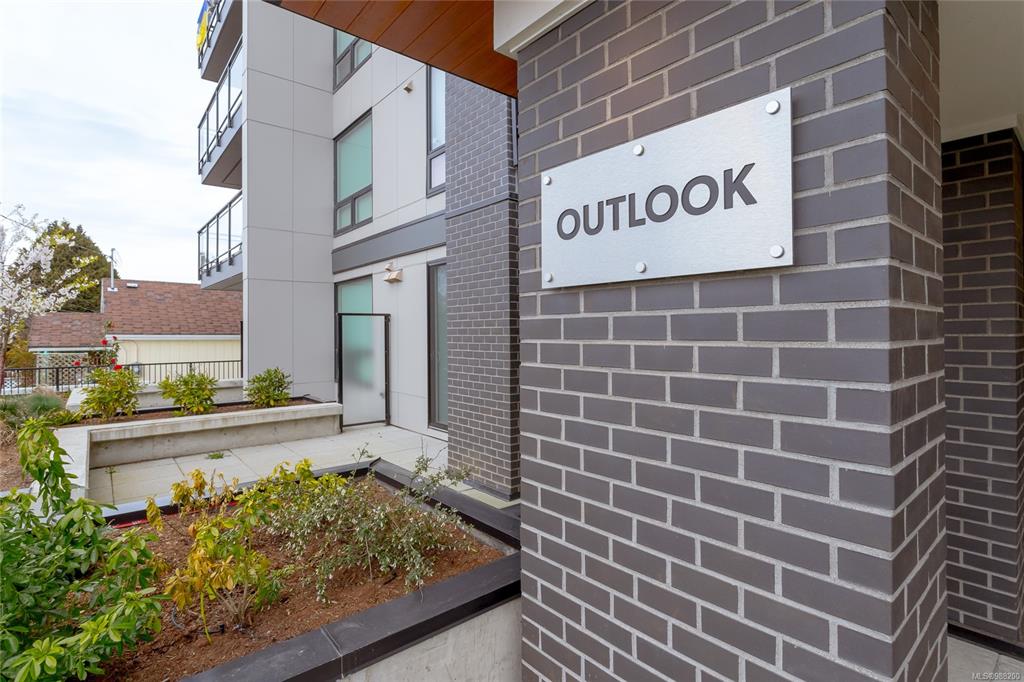 Second View of 119 Haliburton St, The Outlook, Nanaimo, BC, V9R 4V9