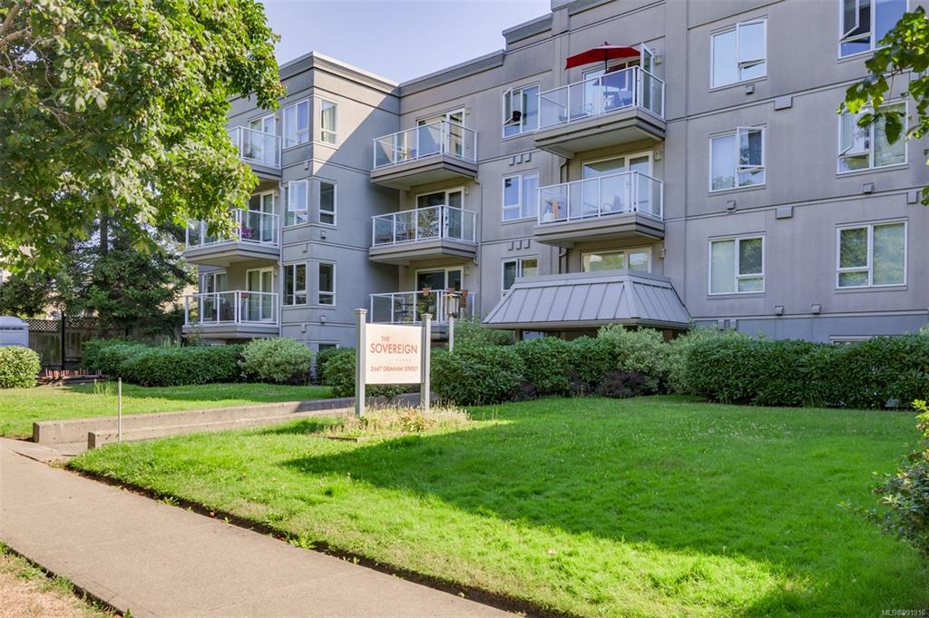 Second View of 2647 Graham St, Victoria, BC, V8T 3Y8
