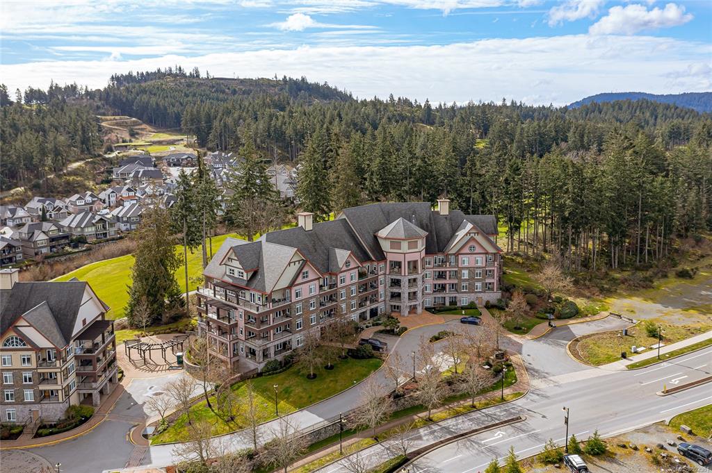 1395 Bear Mountain Pkwy, 992961, BC,