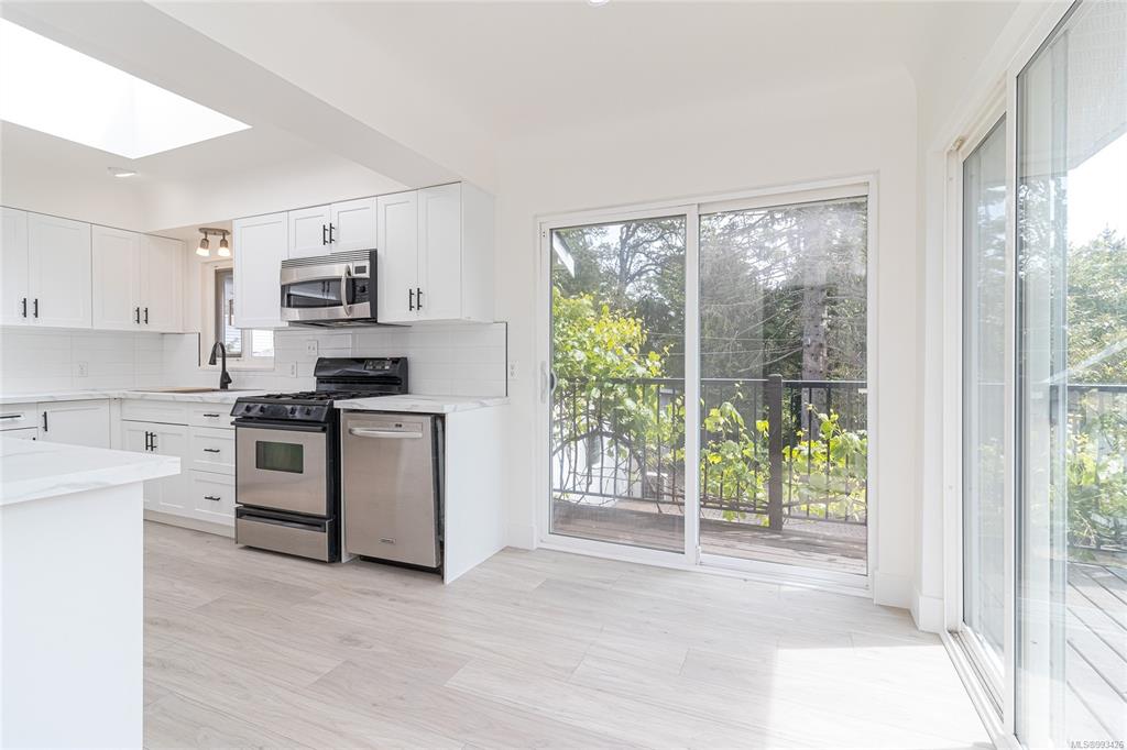 Fifth View of 1515 Arrow Rd, Saanich, BC, V8N 1C3