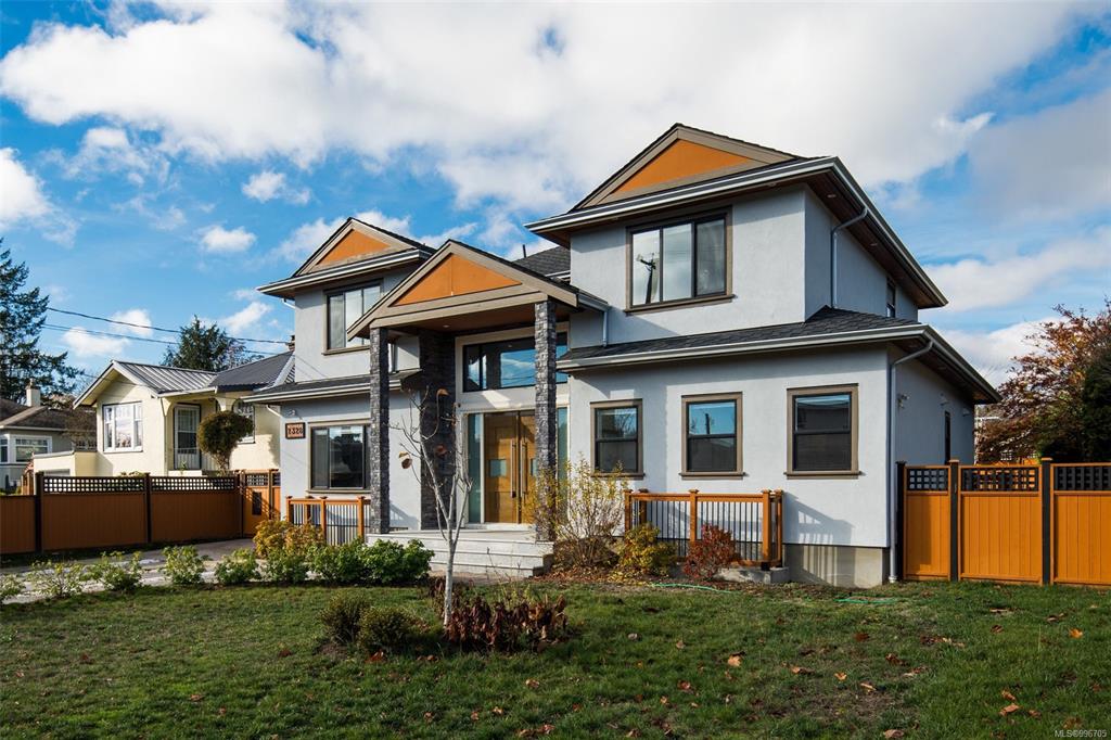 Third View of 2328 Dunlevy St, Oak Bay, BC, V8R 5Y9