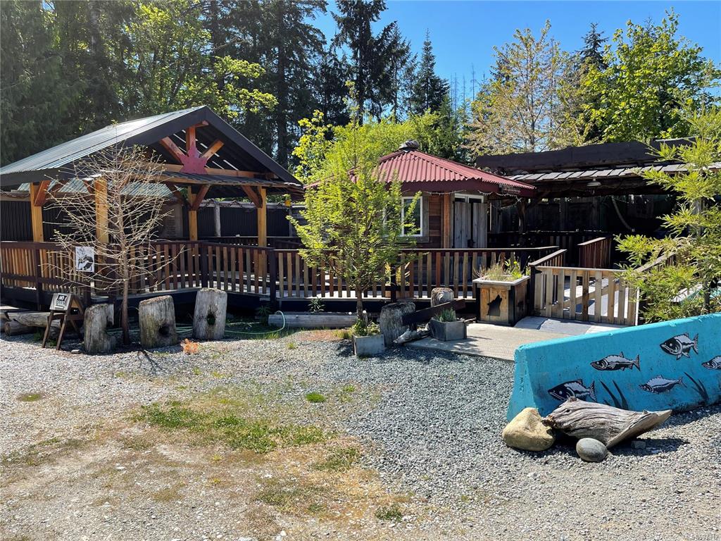 MLS® listing #28901898 for sale located at 2990 Alberni Hwy