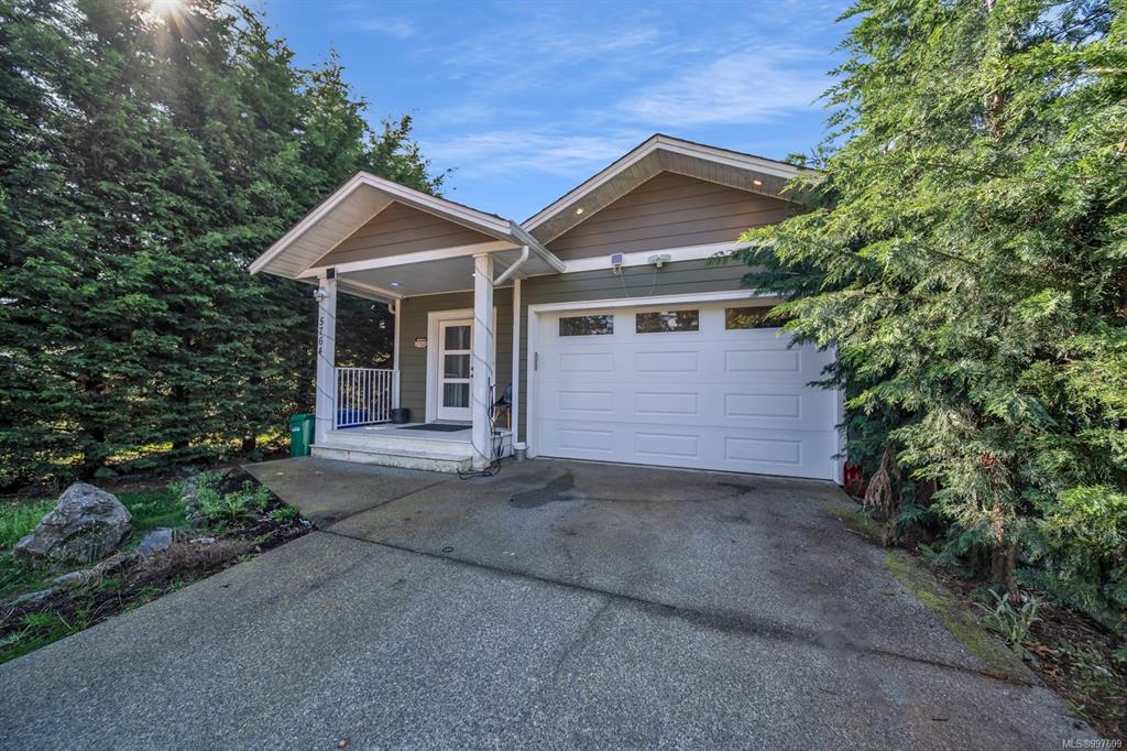 5764 Linley Valley Dr, 997609, BC,