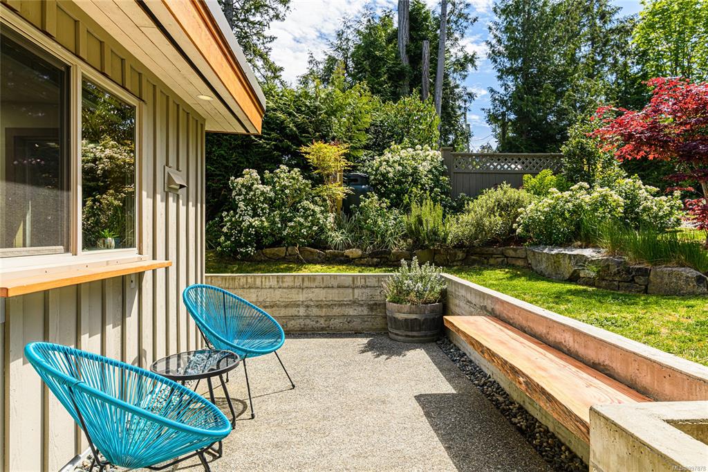 Fifth View of 182 Fort St, Salt Spring, BC, V8K 1P3
