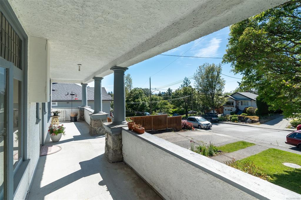 Fifth View of 2651 Cedar Hill Rd, Victoria, BC, V8T 3H1