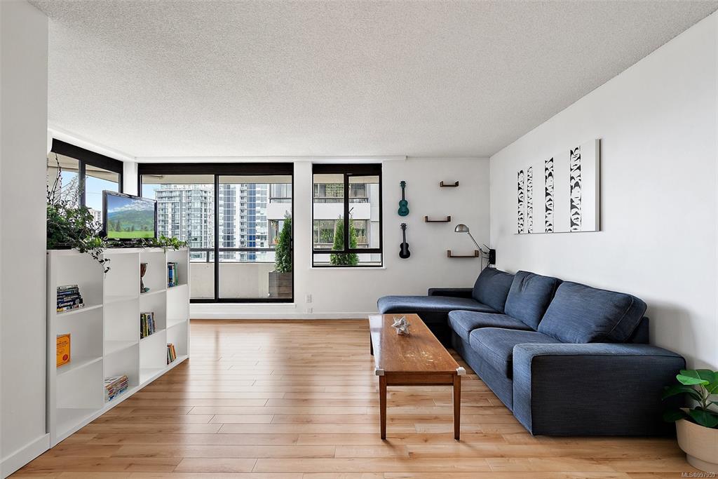 Fourth View of 1034 Johnson St, Victoria, BC, V8V 3N7