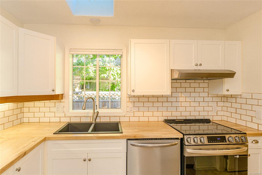 Fourth View of 124 Valhalla Rd, Salt Spring, BC, V8K 2V1