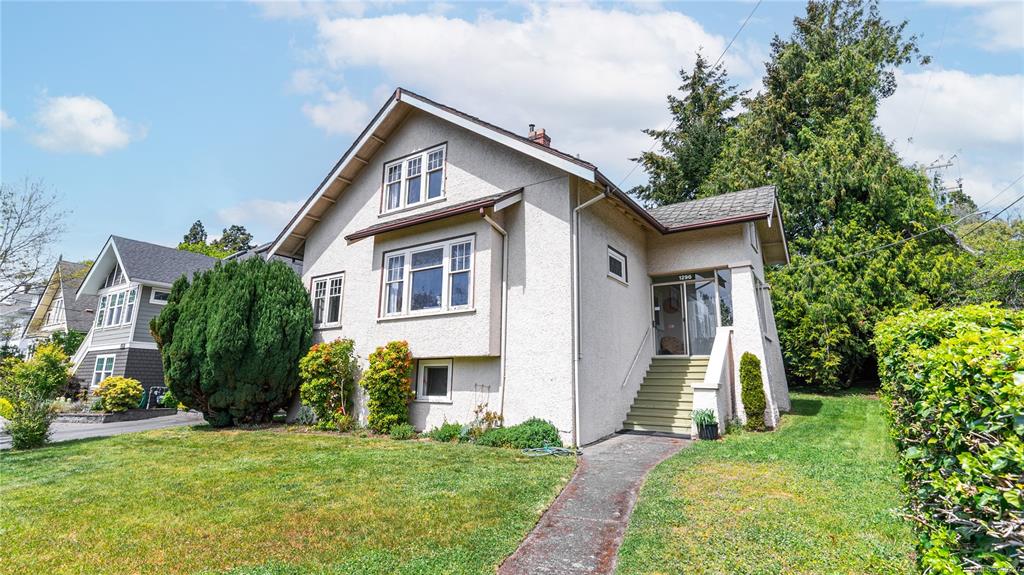 Third View of 1296 Richardson St, Victoria, BC, V8V 3E1