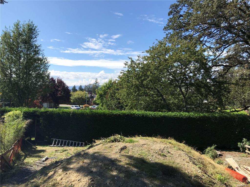 929 Woodhall Dr, 999416, BC,