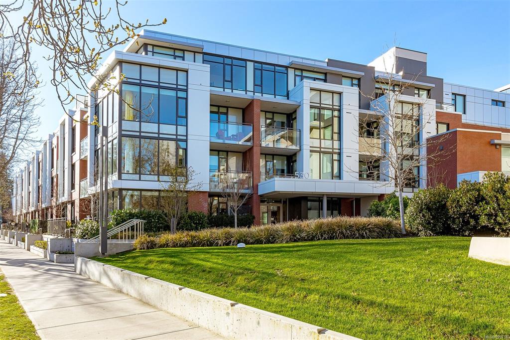 530 Michigan St, 999716, BC,