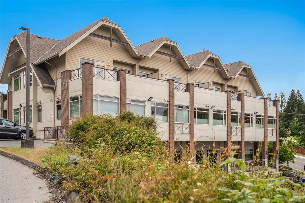 6135 Metral Dr, 999785, BC,
