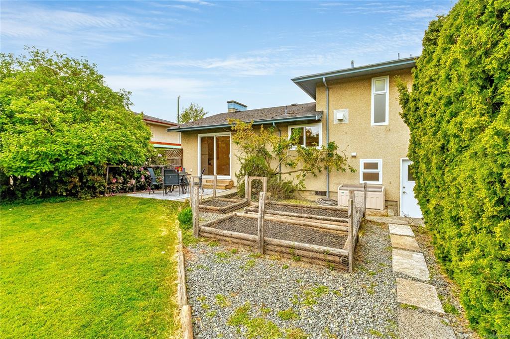 3931 Ansell Rd, 999947, BC,