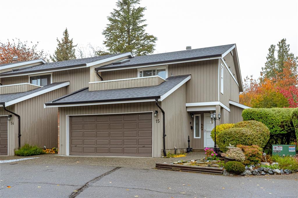 1950 Cultra Ave, 1000200, BC,