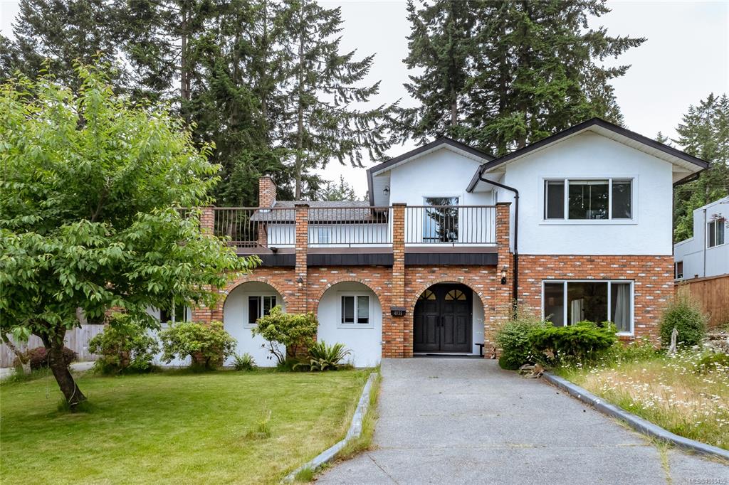 4835 Black Bear Ridge, 1000499, BC,