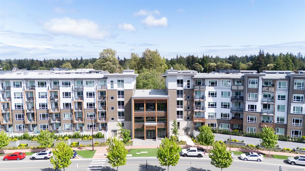920 Reunion Ave, 1000802, BC,