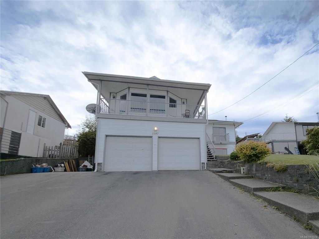 2287 Chelohsin Cres, 1001074, BC,