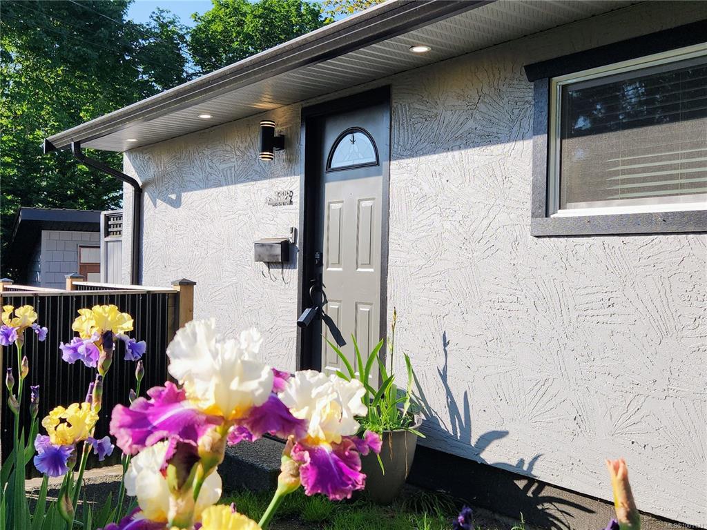 3129 Departure Bay Rd, 1001131, BC,
