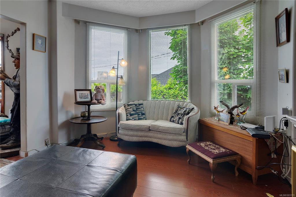 Fifth View of 762 Albert St, Nanaimo, BC, V9R 2W5