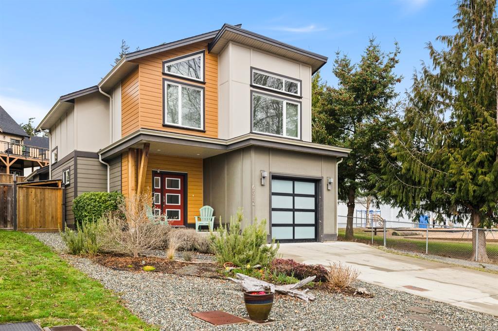 6512 Arranwood Dr, 1001688, BC,