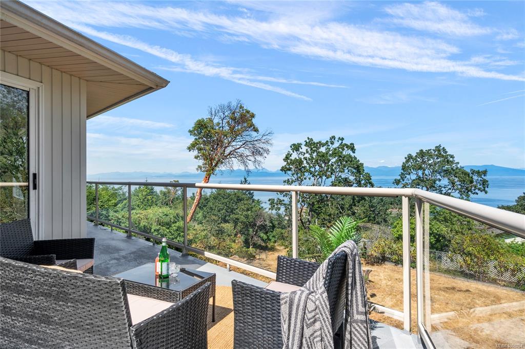Fourth View of 3640 Sundown Dr, Nanaimo, BC, V9T 4H5