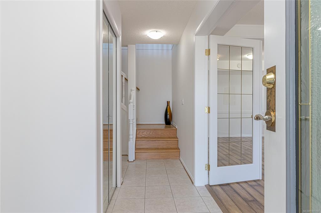 Fourth View of 6573 Pelican Way, Nanaimo, BC, V9V 1P9