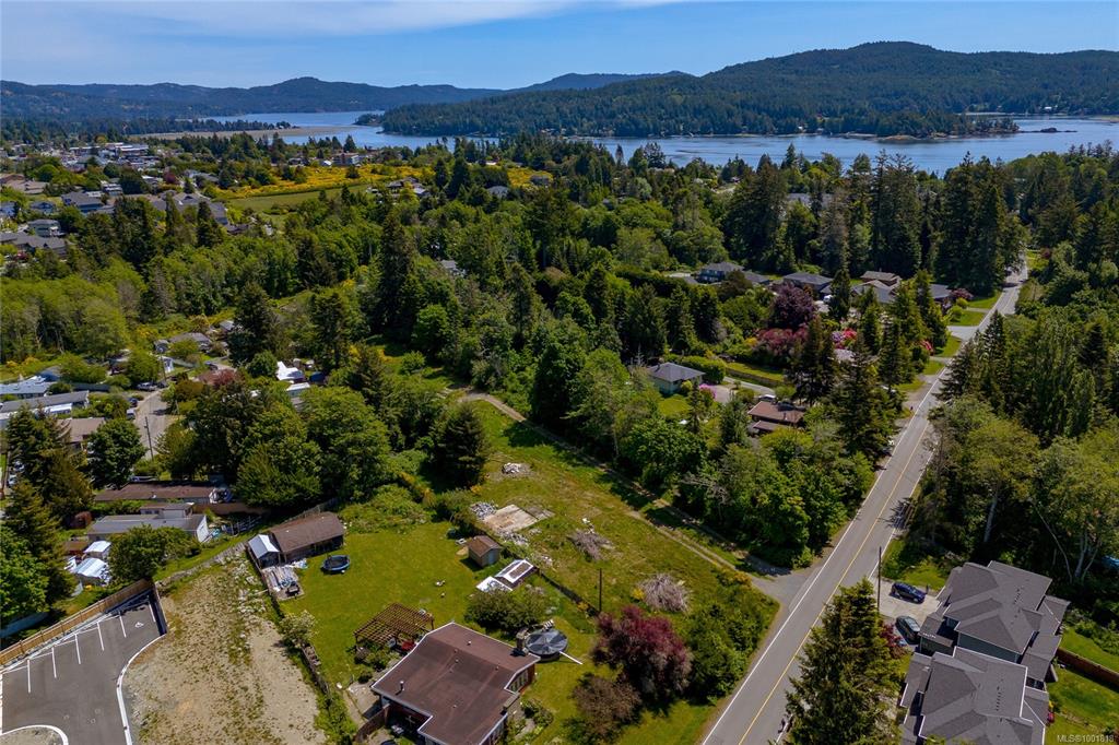 2033 Maple Ave, 1001818, BC,