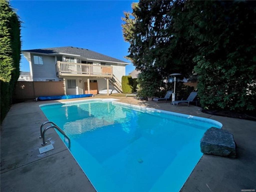 6267 Mcrobb Ave, 1002346, BC,