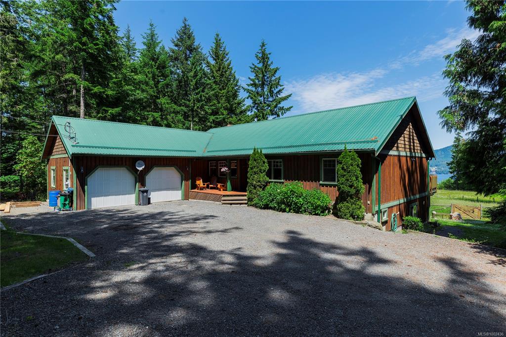 1205 Cherry Point Rd, 1002436, BC,