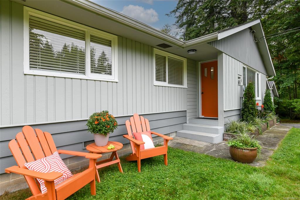 1994 Kelland Rd, 1002541, BC,