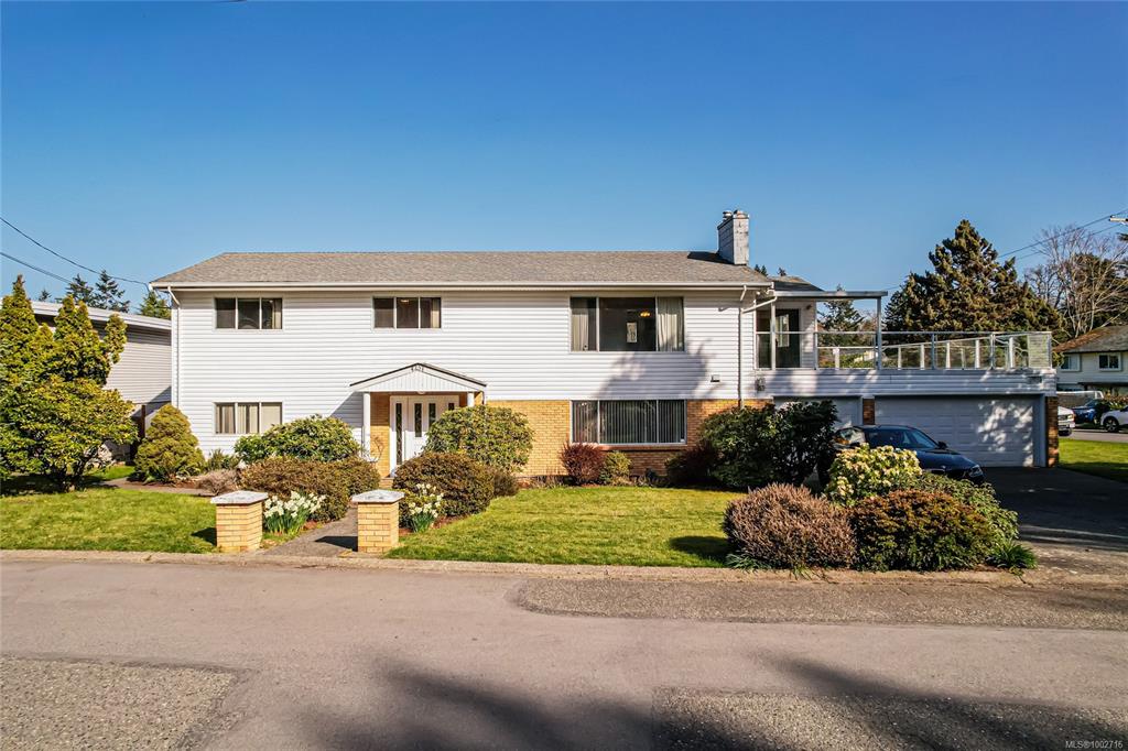 4251 Parkside Cres, 1002716, BC,
