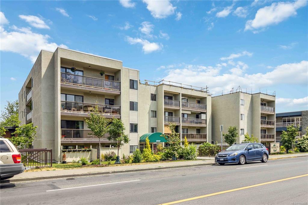 Second View of 2747 Quadra St, Victoria, BC, V8T 4E5