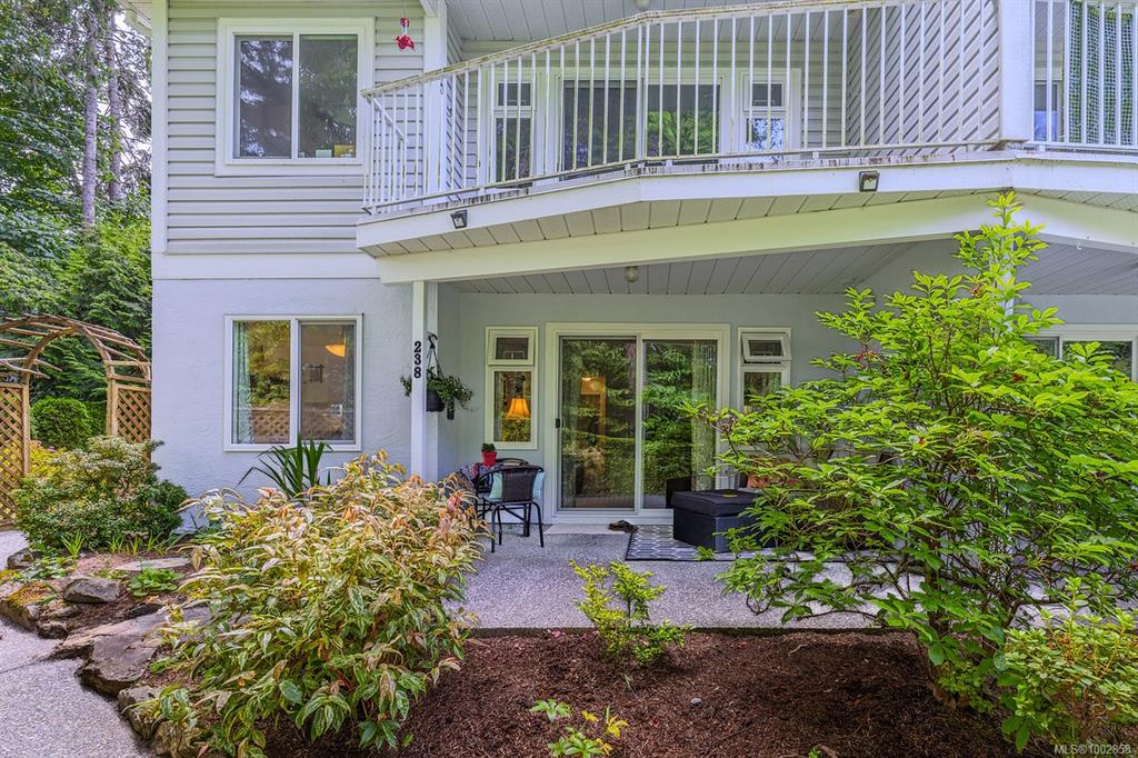 238 Bowlsby St, 1002858, BC,